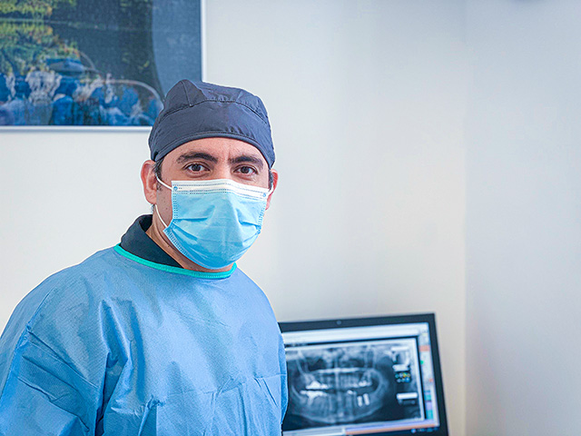 Dr. (SYR) Waseem Ashlak - Tätigkeitsschwerpunkt Implantologie